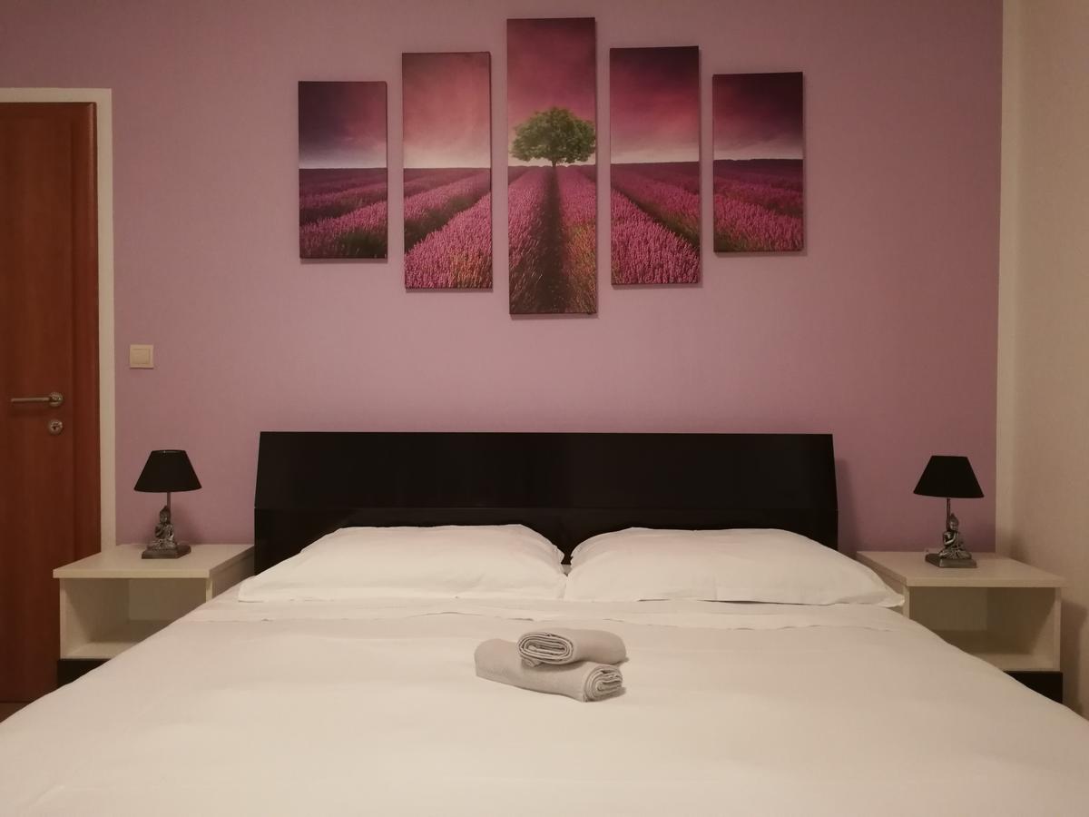 Apartment House Kastela With Heated Pool & Jacuzzi Экстерьер фото